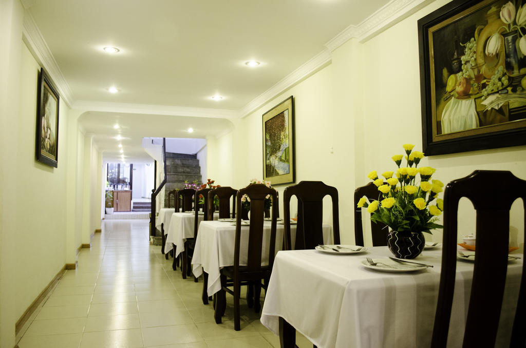 Hanoi Blue Moon Hotel Exterior photo